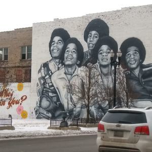 Meet your Posher, Emanuel